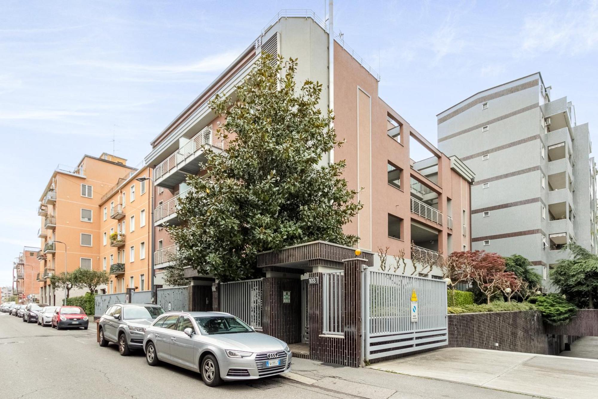 Rentopolis Apartments - Palazzo Candiani Mediolan Zewnętrze zdjęcie